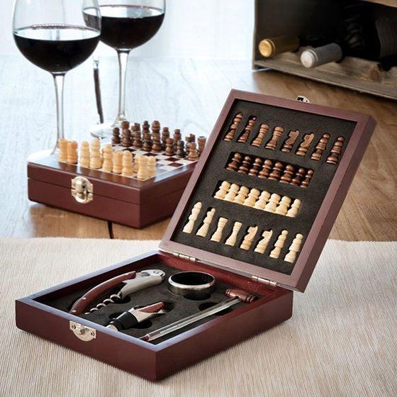 Chess Wine Gift Set