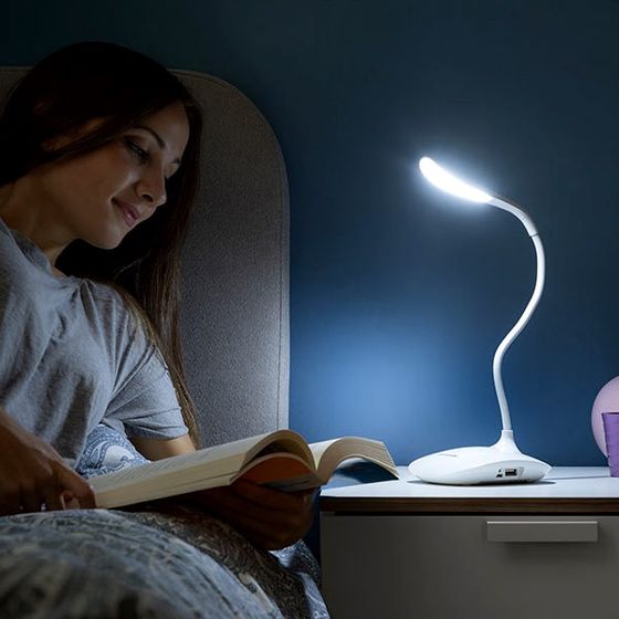 Lum2Go Rechargeable LED Table Lamp